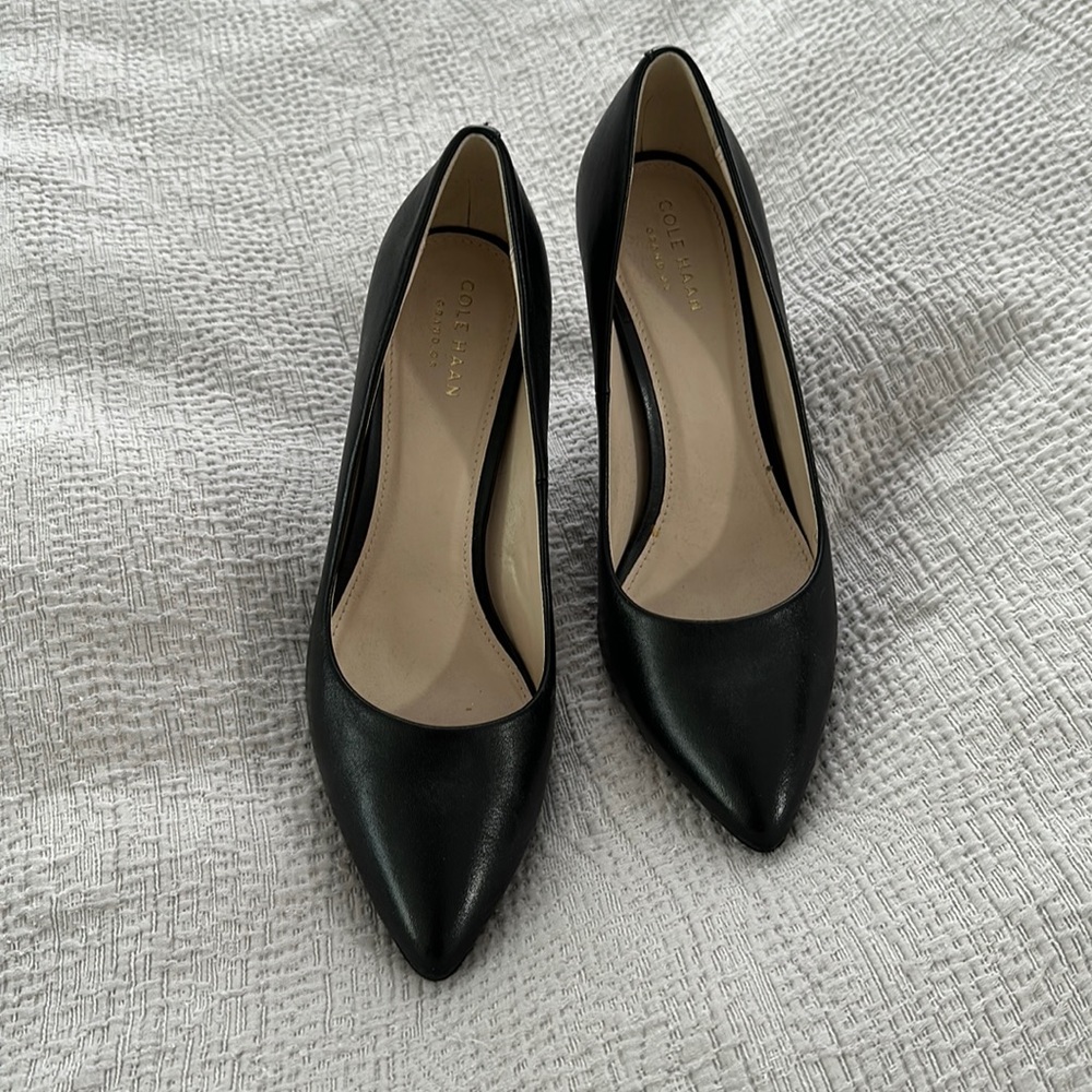 Cole Haan Quincy black leather pump size 7